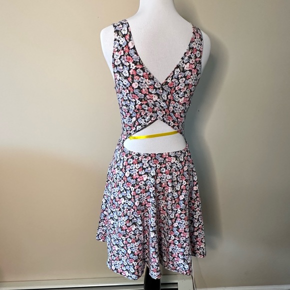 Hollister Dress - Picture 5 of 7